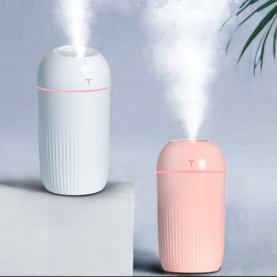 Diffuseur d'arôme de voiture USB Mini Humidificateur de l'air purificateur USB alimenté et parfait pour les voyages