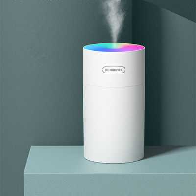 5V 270ml Portable USB Mini Diffuseur d'arôme de voiture Humidificateur d'air avec stérilisation par ultrasons