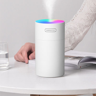 5V 270ml Portable USB Mini Diffuseur d'arôme de voiture Humidificateur d'air avec stérilisation par ultrasons