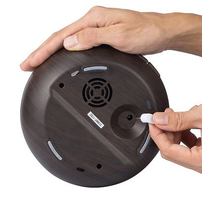 Diffuseur d'arômes de voiture à diffusion d'arômes d'art essentiel avec tension et capacité &gt; 200 ml
